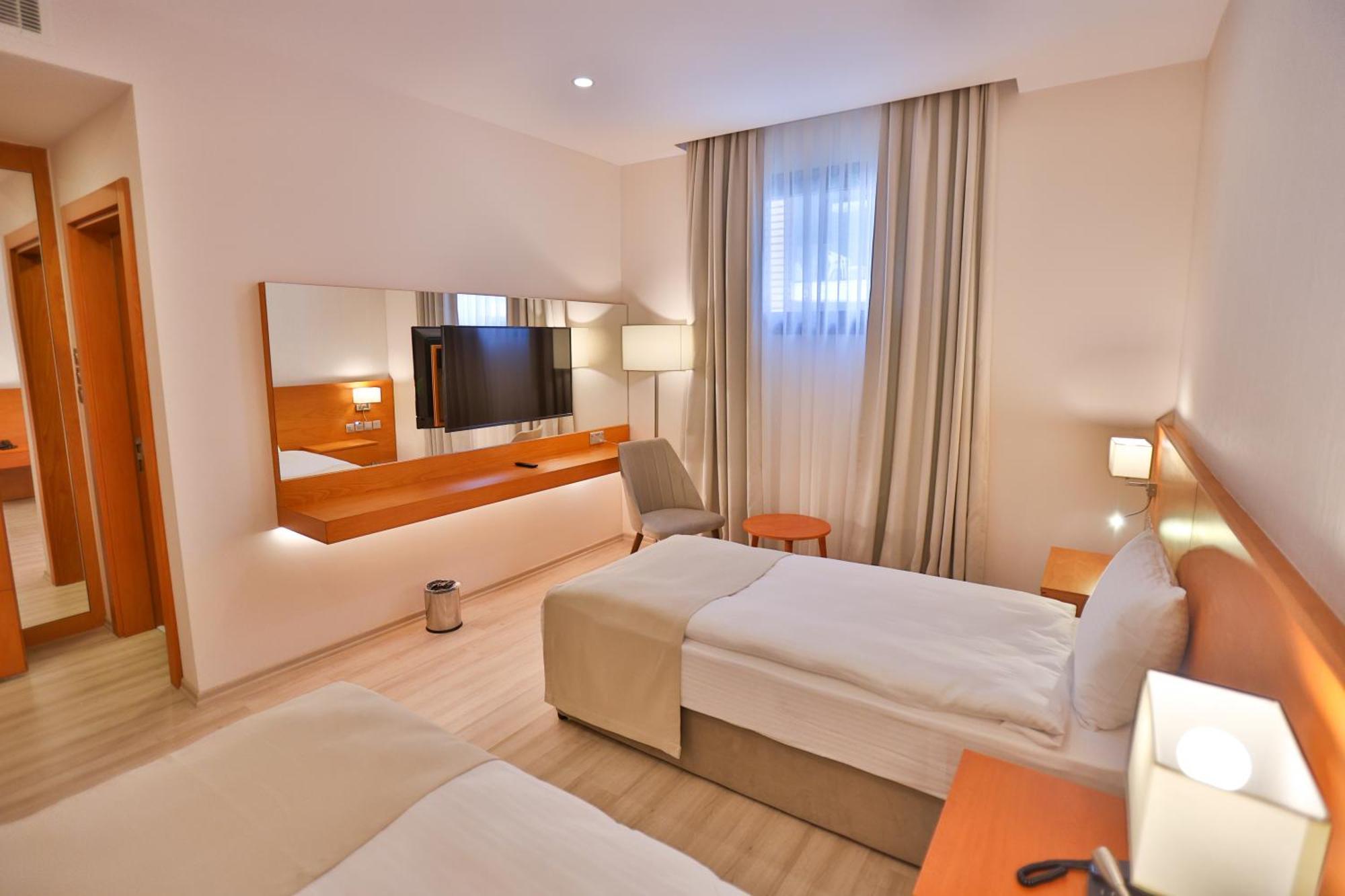 Caddem Inn Hotel Famaguszta Kültér fotó